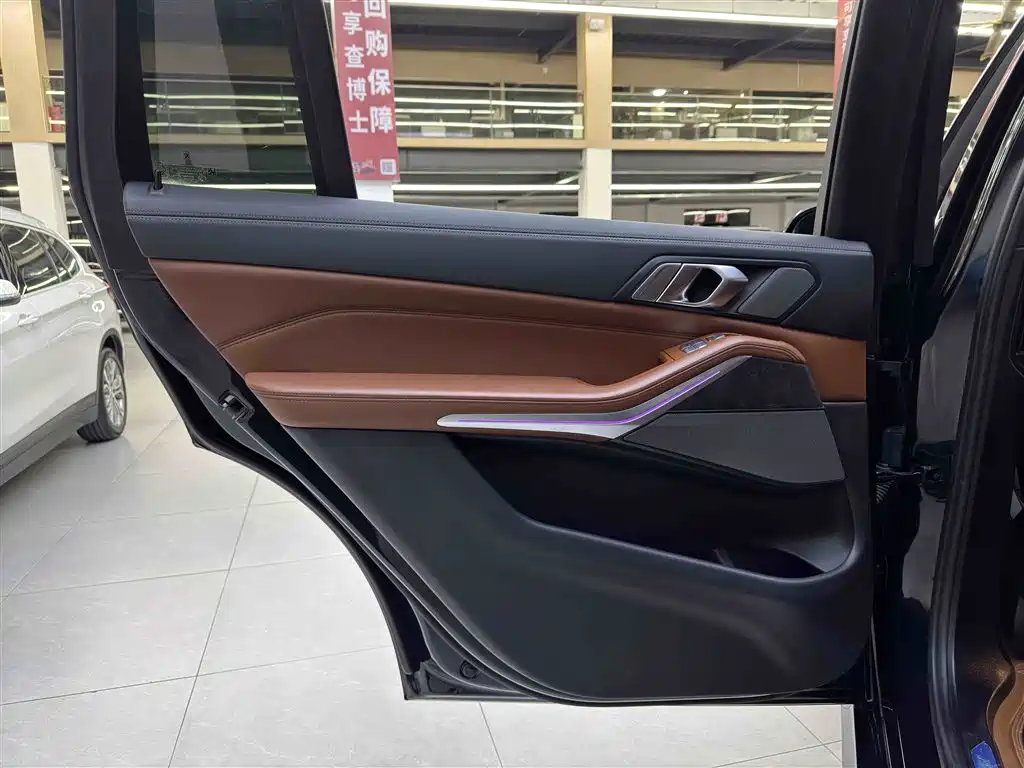BMW X7 2023 — фото 13