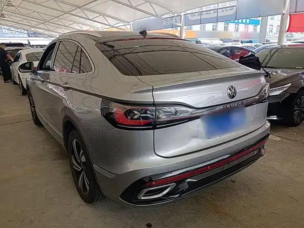 Volkswagen Tiguanx 2021