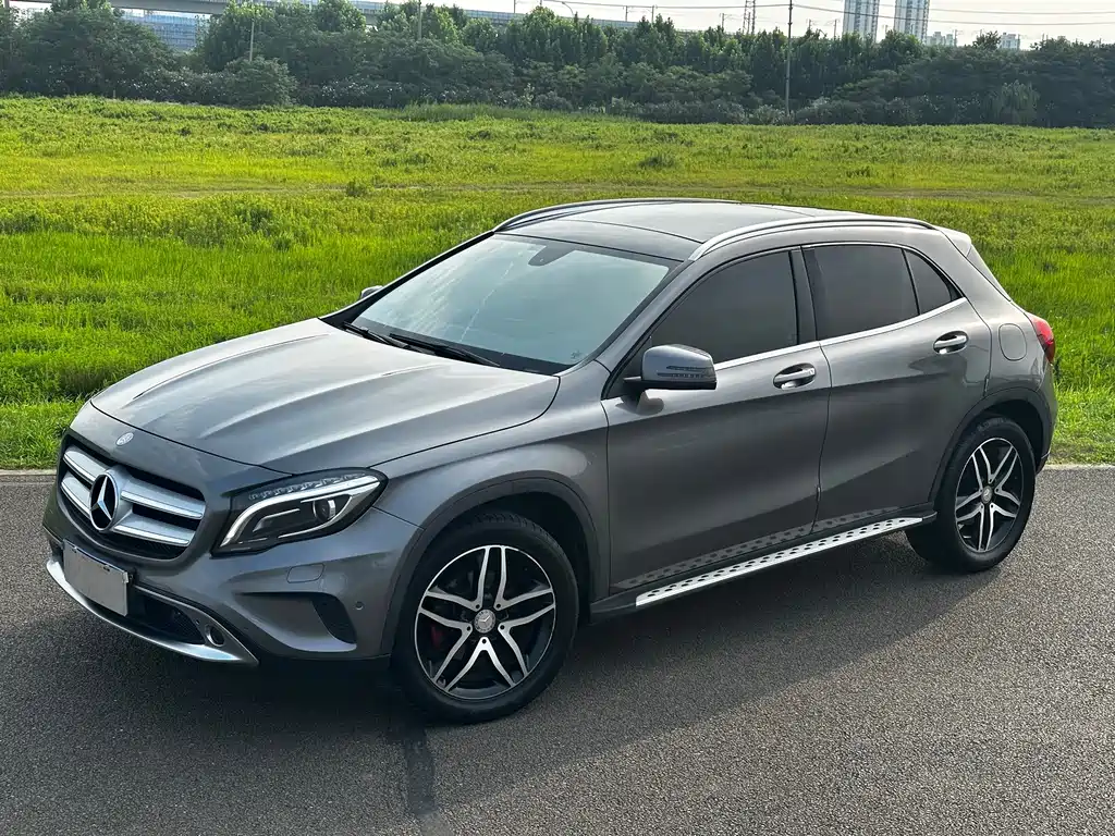 Mercedes-Benz GLA 2015