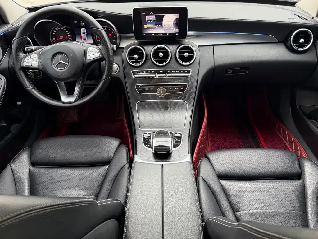 Mercedes-Benz C-Class 2018 — фото 20