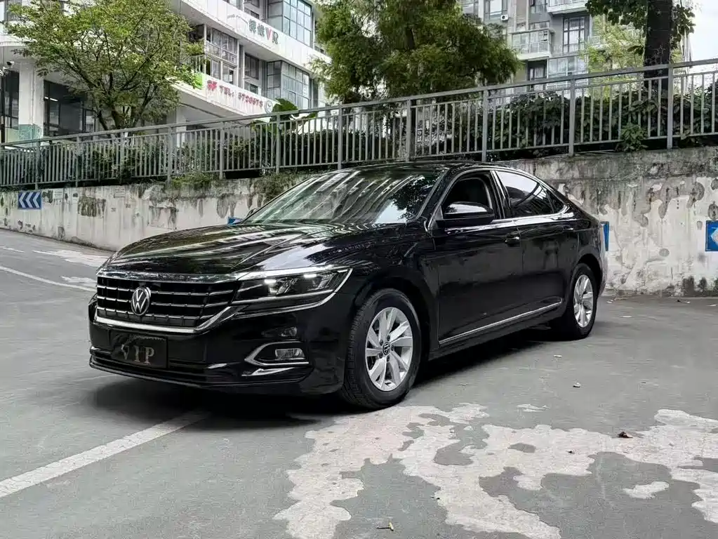 Volkswagen Passat 2021