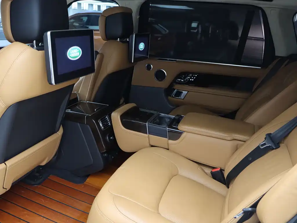 Land Rover Range Rover 2022 — фото 14