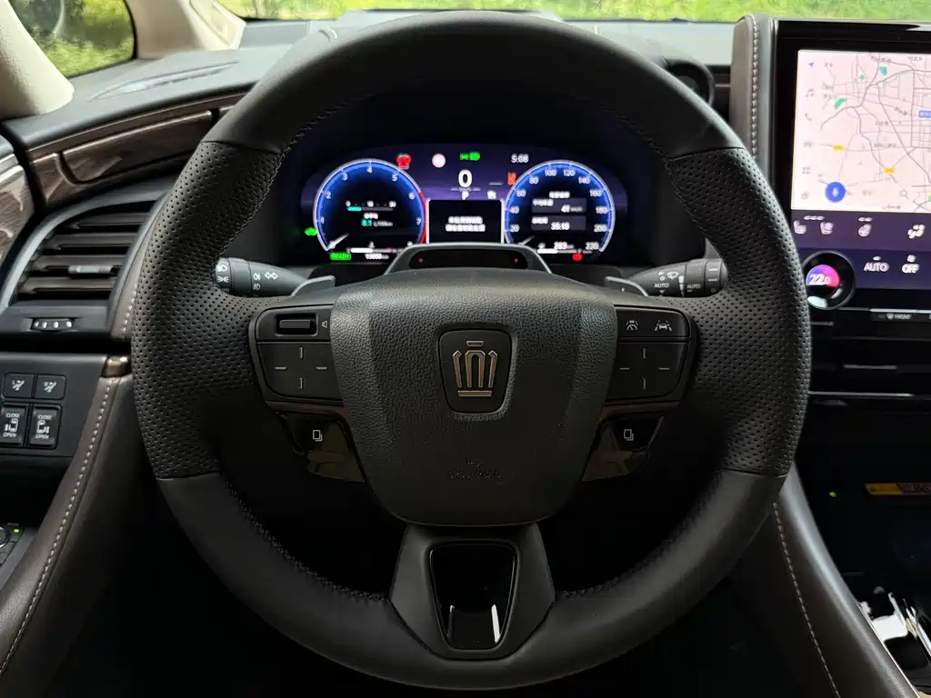 Toyota Vellfire 2025 — фото 13
