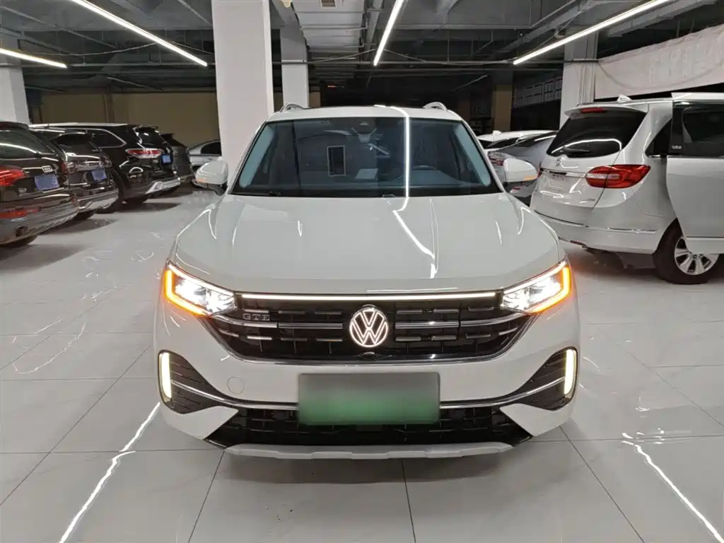 Volkswagen GTE PHEV 2023 — фото 3
