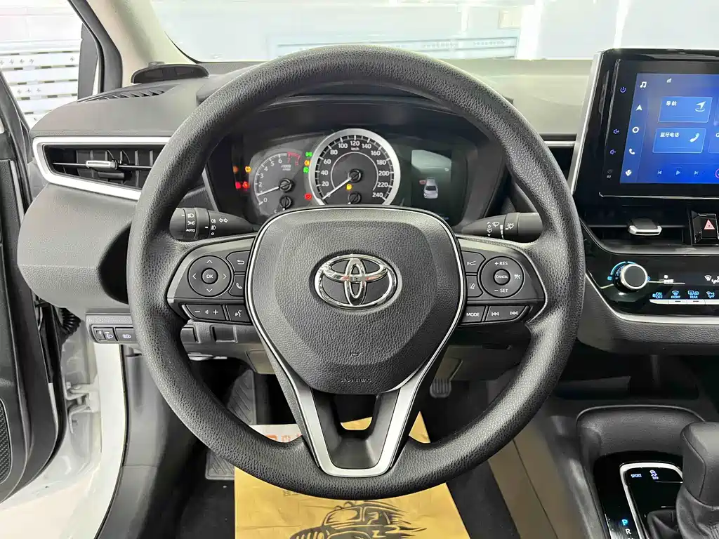 Toyota Corolla 2022 — фото 13