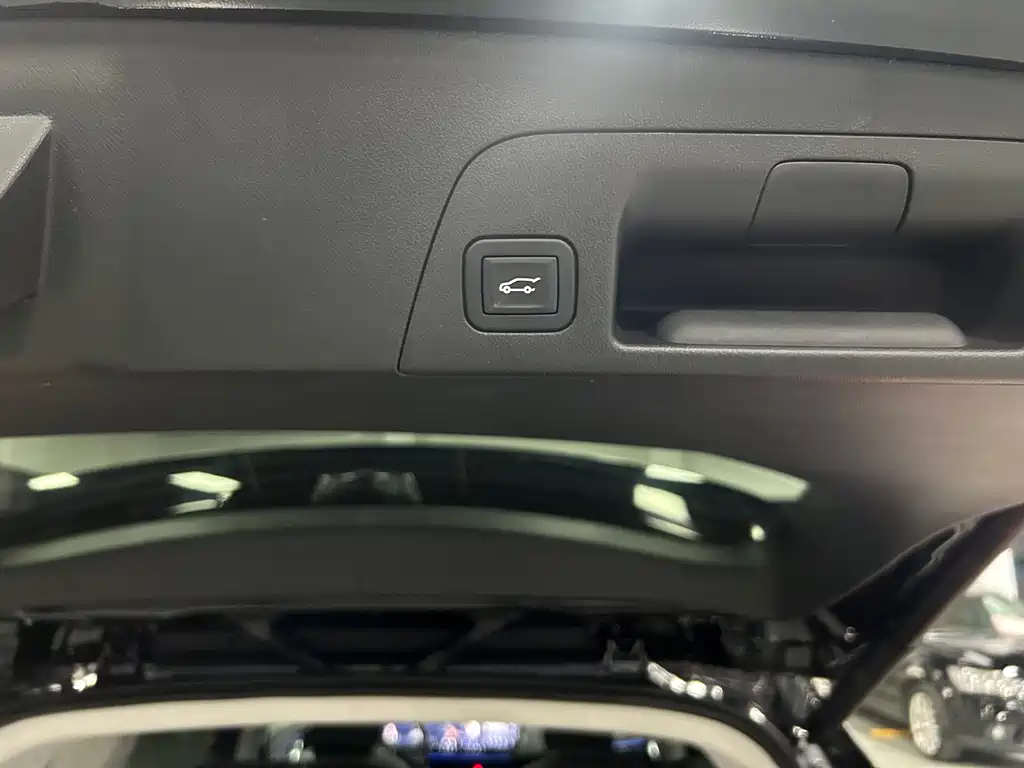 Buick Envision Plus 2024 — фото 11