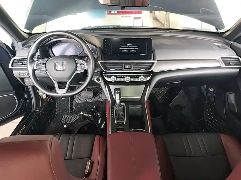Honda Inspire 2022 — фото 10