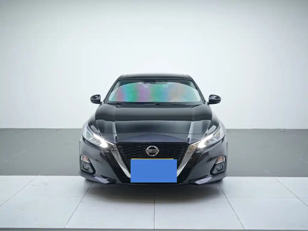Nissan Teana 2022 — фото 1