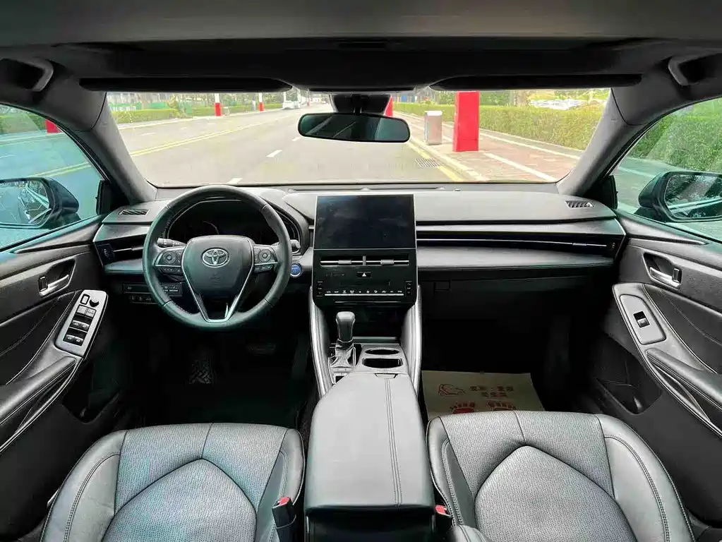 Toyota Avalon 2023 — фото 12