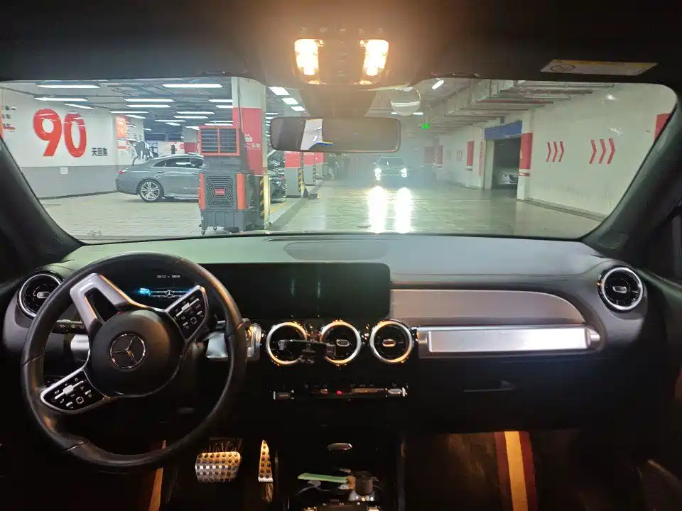 Mercedes-Benz GLB 2020
