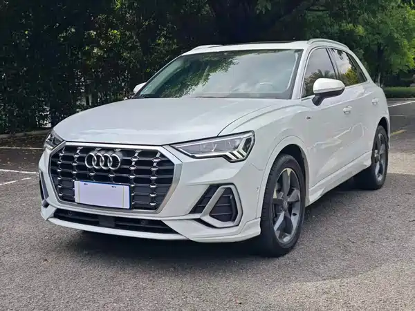 Audi Q3 2021