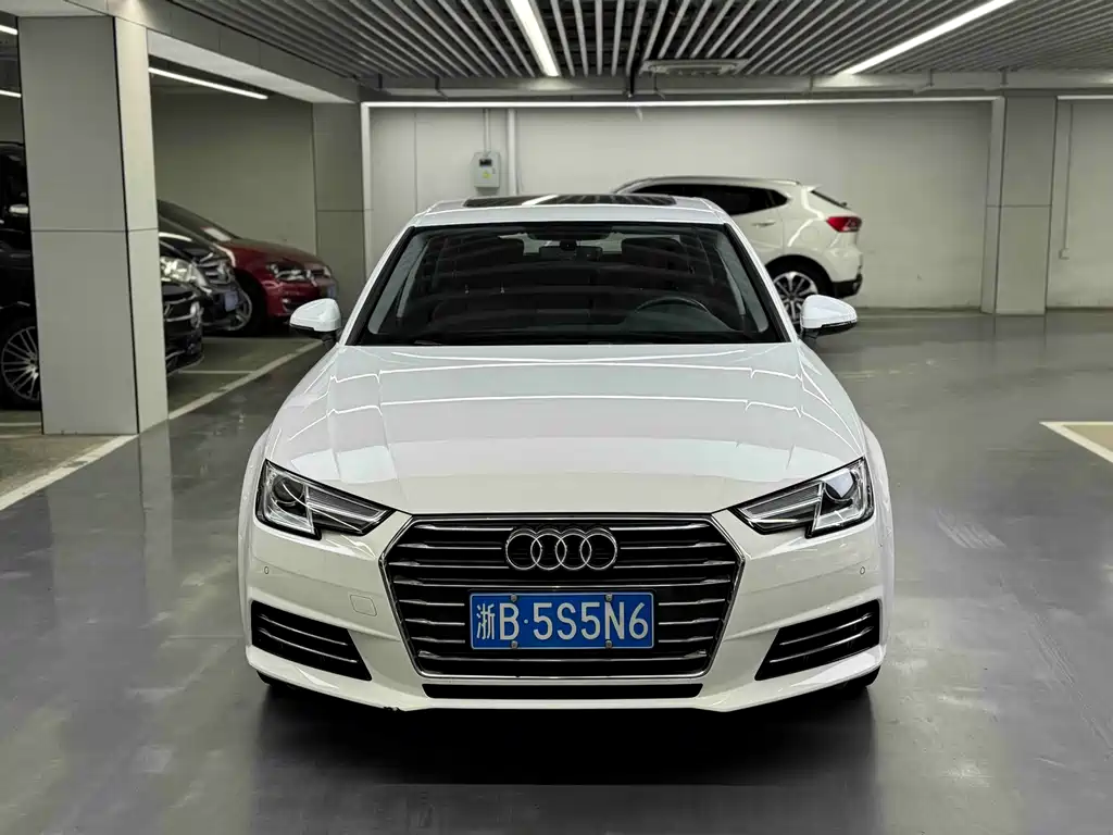 Audi A4L 2018