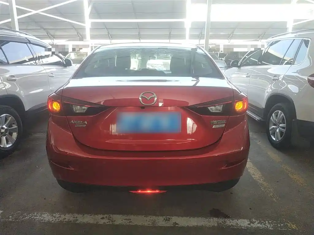 Mazda 3 Axela 2016 — фото 4