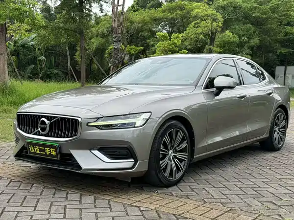 Volvo S60 2021