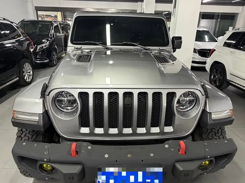 Jeep Wrangler 2020 — фото 2