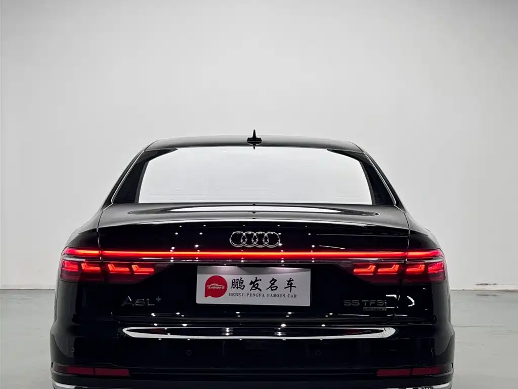 Audi A8 2021 — фото 20