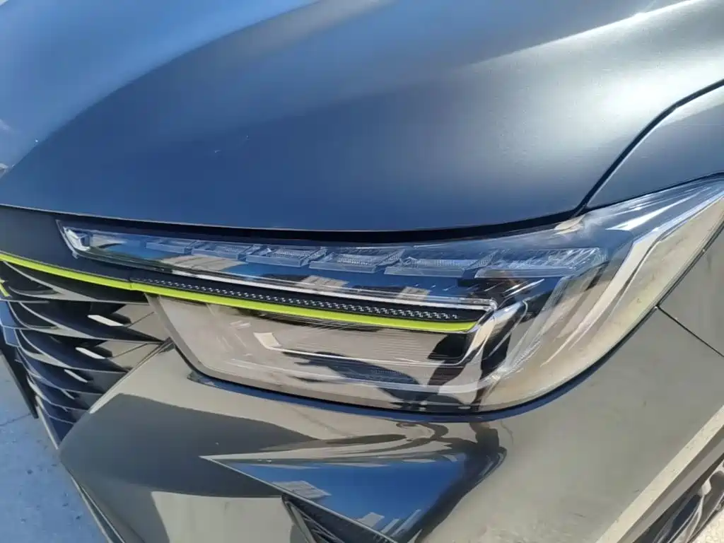 Roewe RX5 New Energy 2022 — фото 24