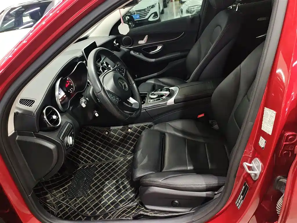 Mercedes-Benz C-Class 2018 — фото 15