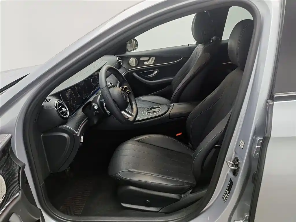 Mercedes-Benz E-Class 2021 — фото 10