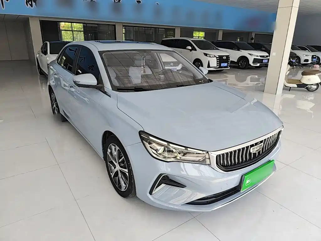 Geely Emgrand 2023