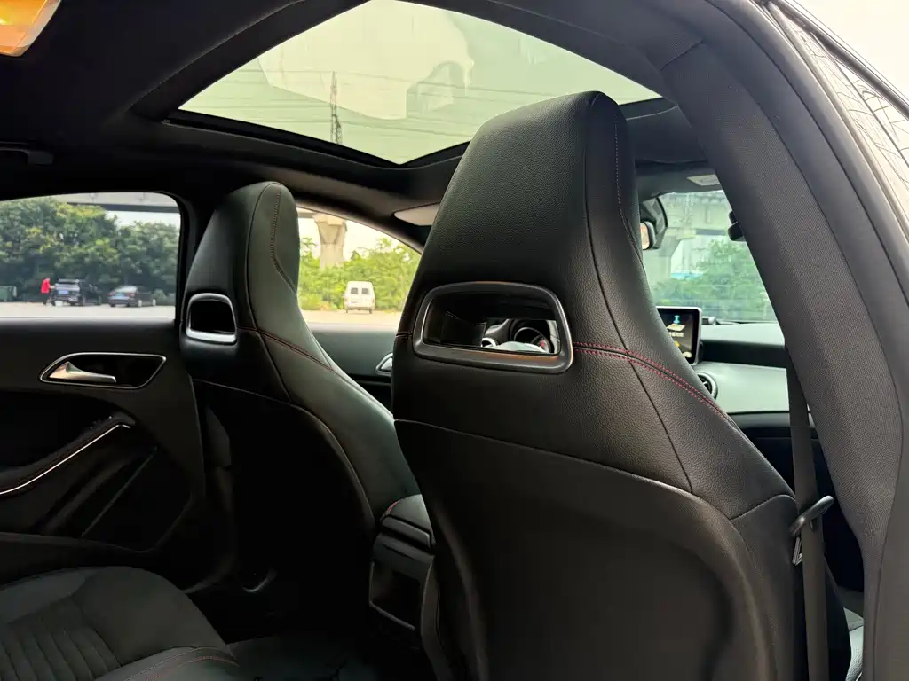 Mercedes-Benz CLA 2015 — фото 17
