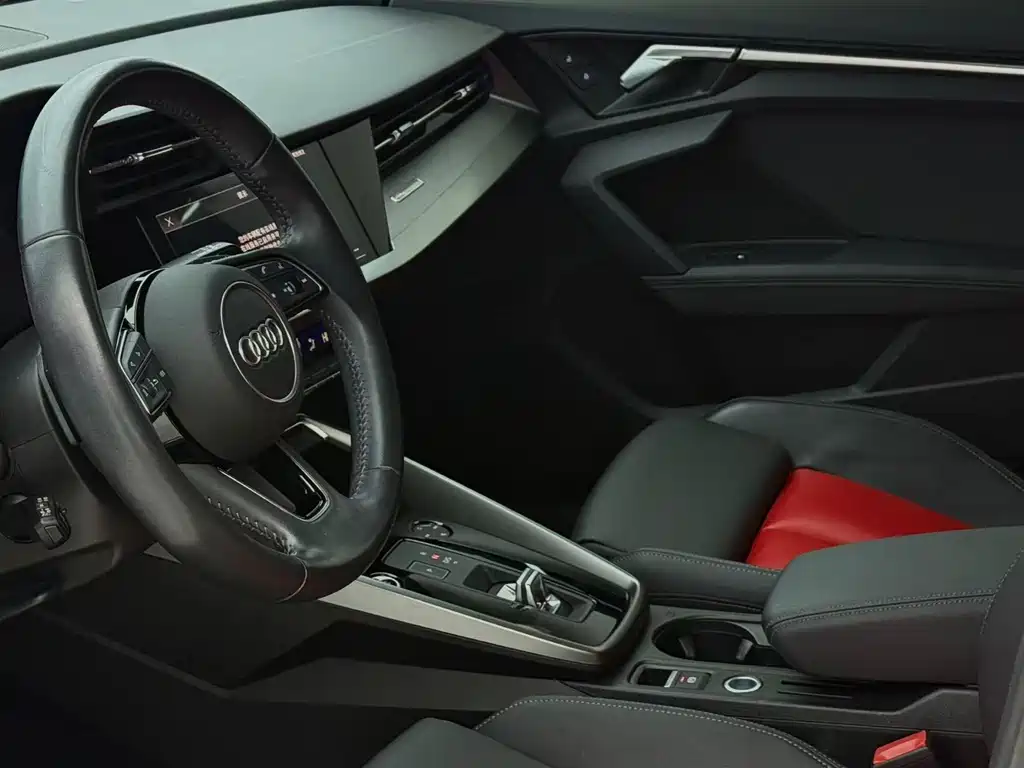 Audi A3 2022 — фото 11