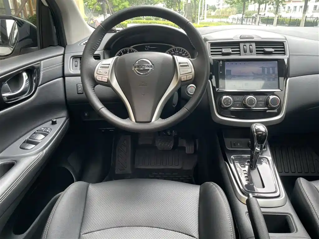 Nissan Tiida 2022 — фото 19