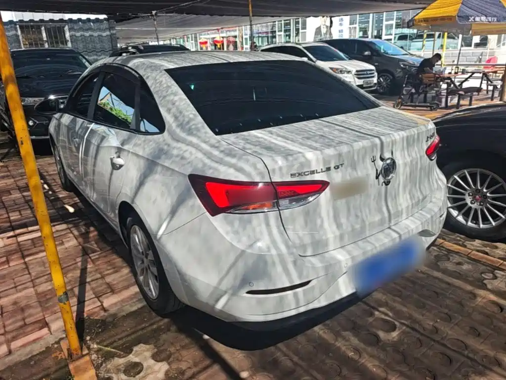 Buick Excelle 2021