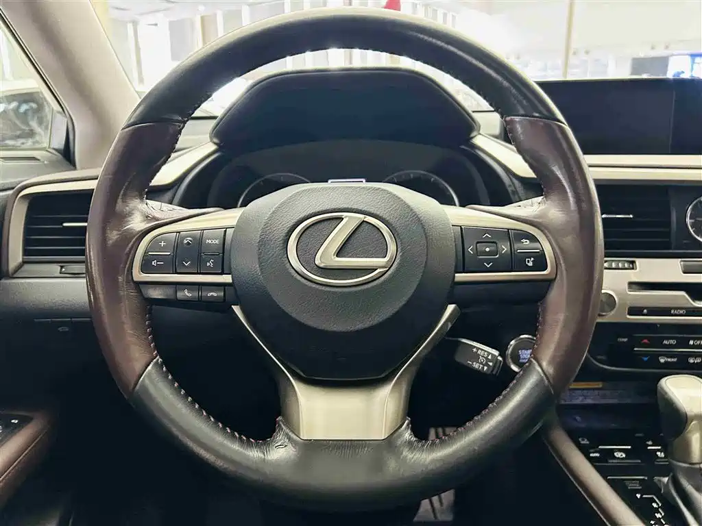 Lexus RX 2016 — фото 15