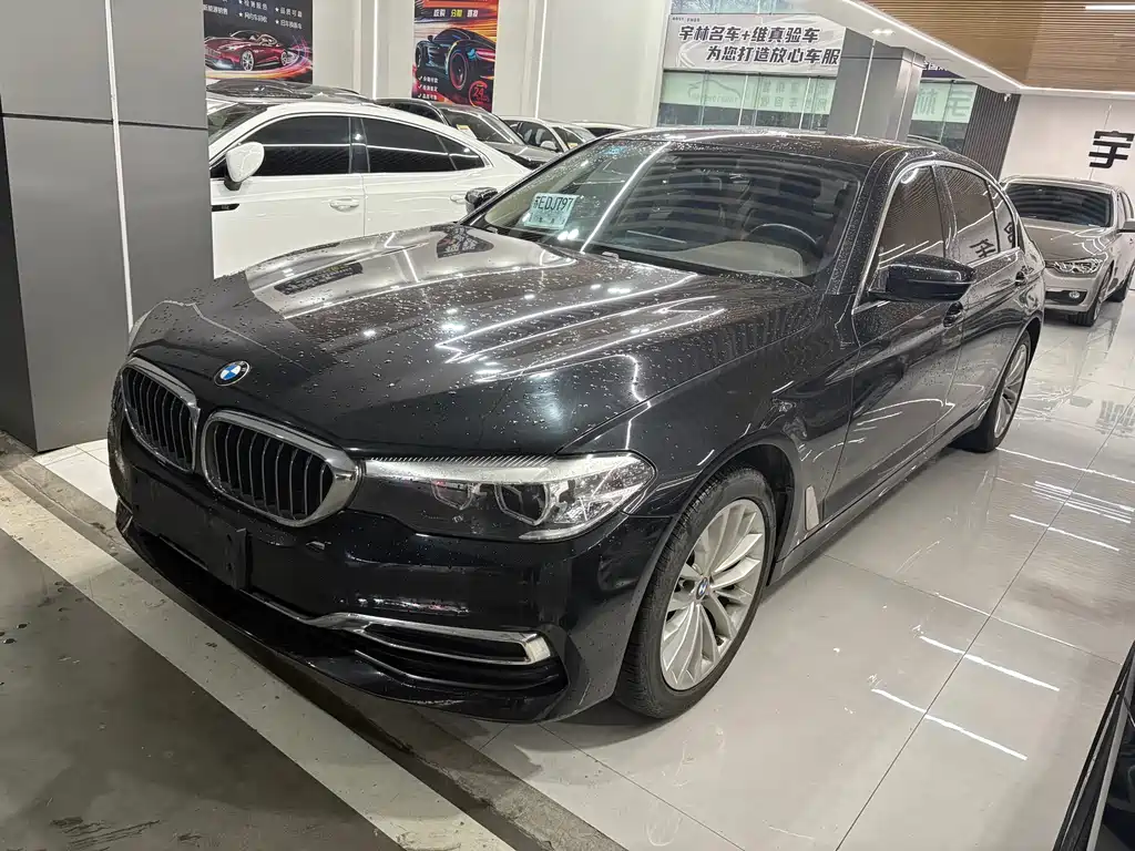 BMW 5 Series 2020 — фото 1
