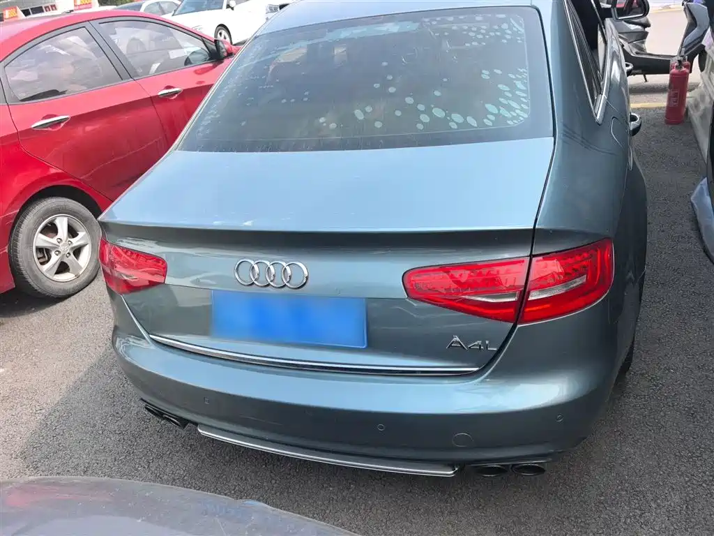 Audi A4L 2015 — фото 4