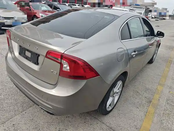 Volvo S60 2014