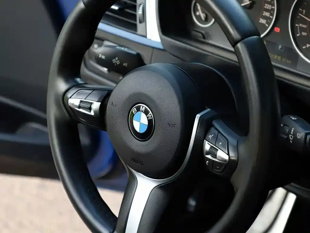 BMW 3 Series 2016 — фото 15