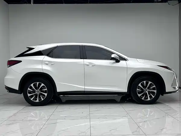 Lexus RX 2020