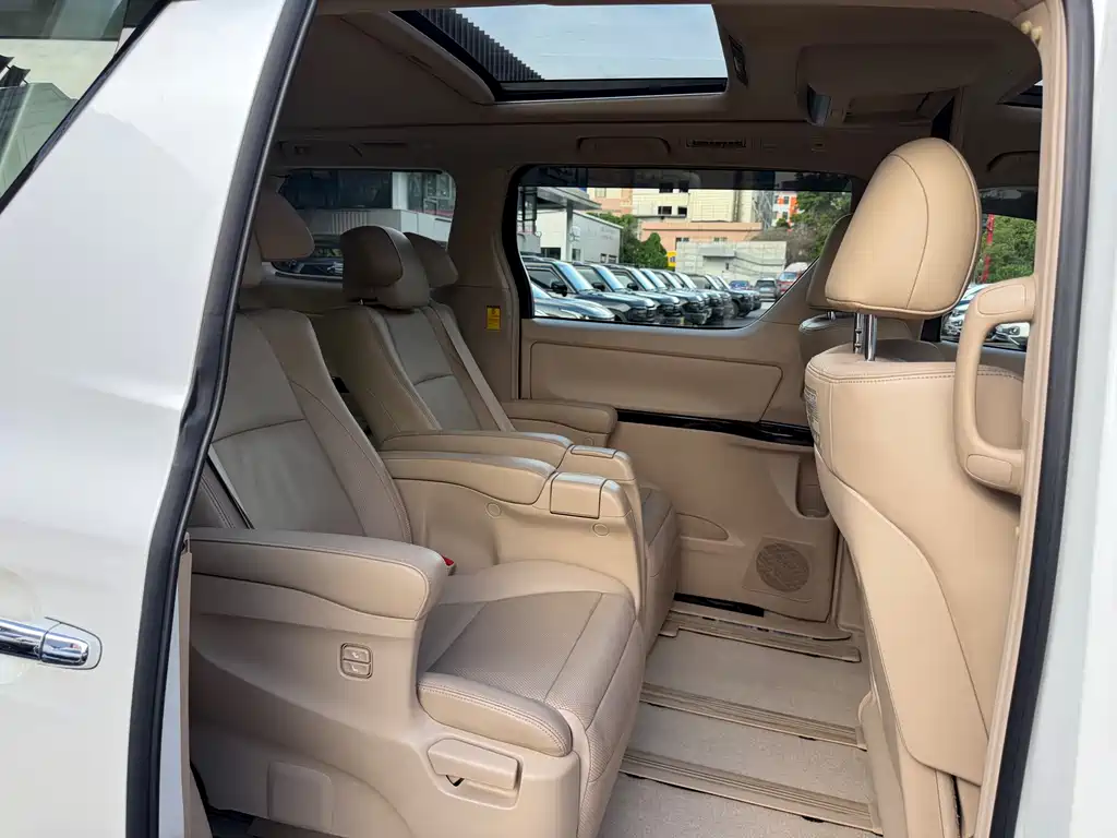 Toyota Alphard 2014 — фото 23