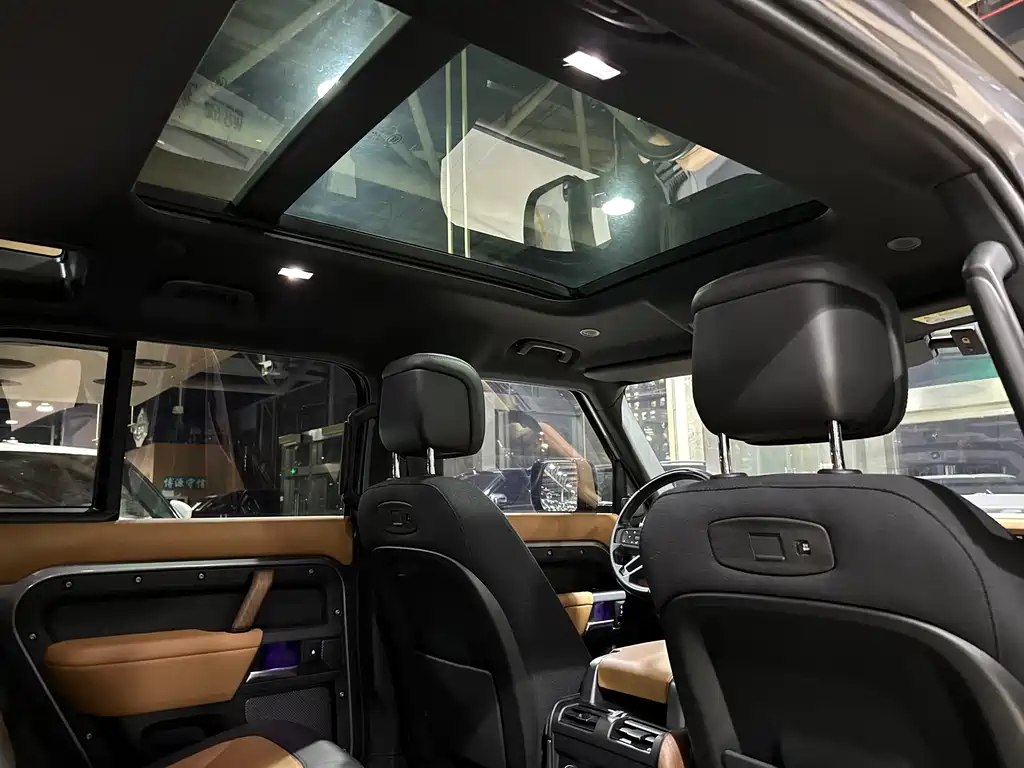 Land Rover Defender 2022 — фото 34
