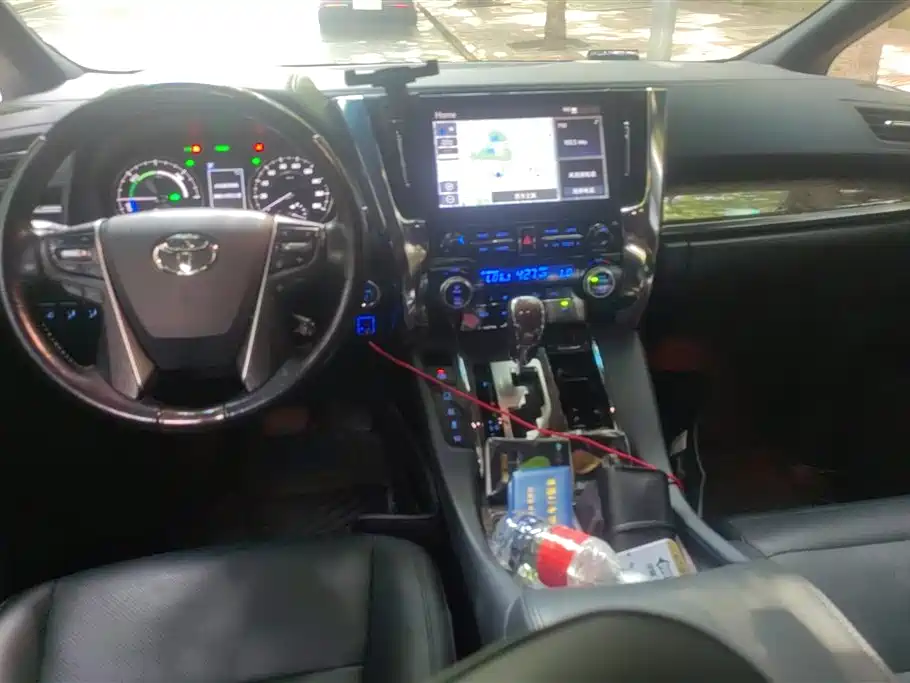 Toyota Vellfire 2020 — фото 12
