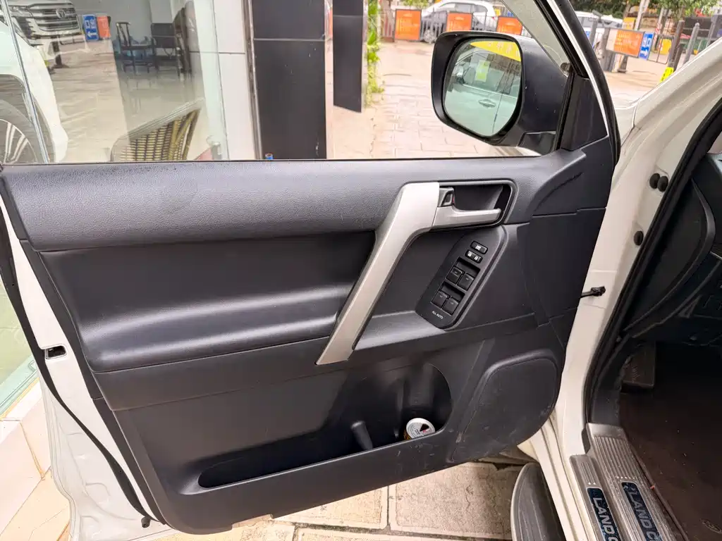 Toyota Prado 2020