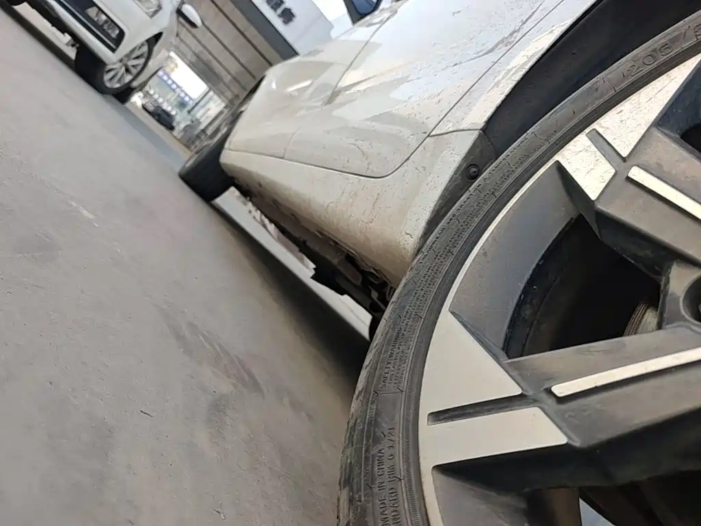 Geely Emgrand L Hip 2024 — фото 21