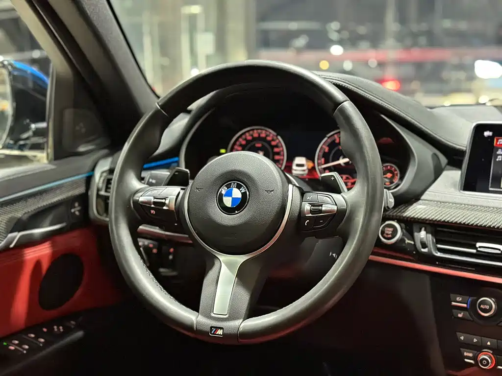 BMW X6 2018 — фото 33