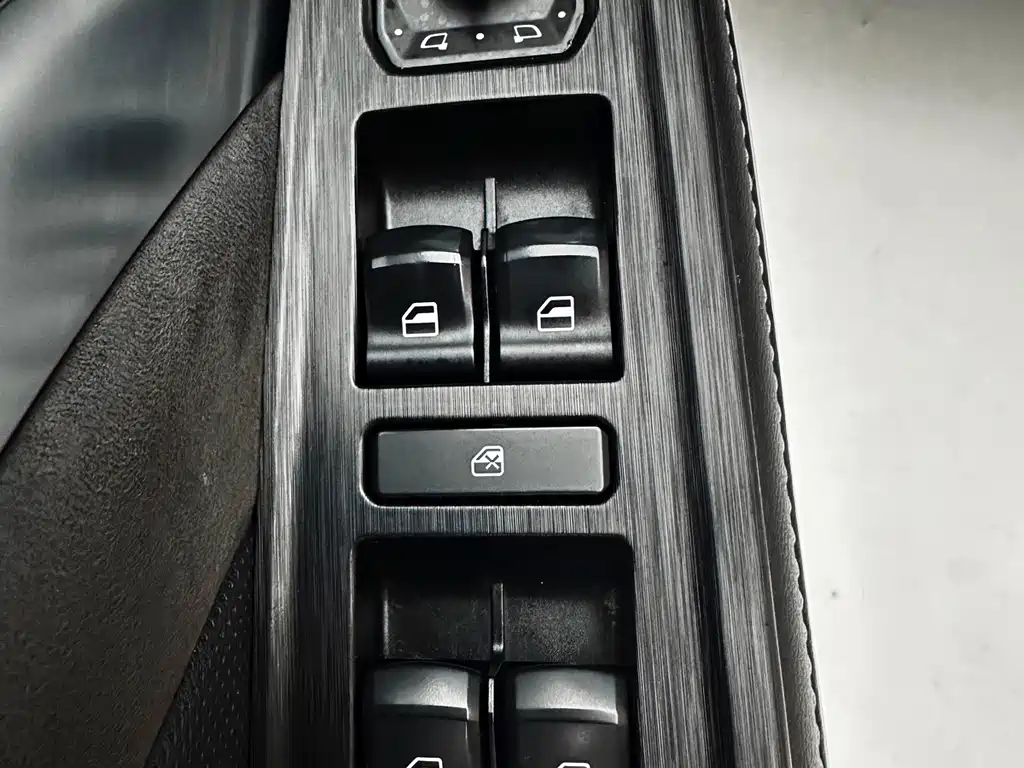 Haval H6 2023 — фото 16