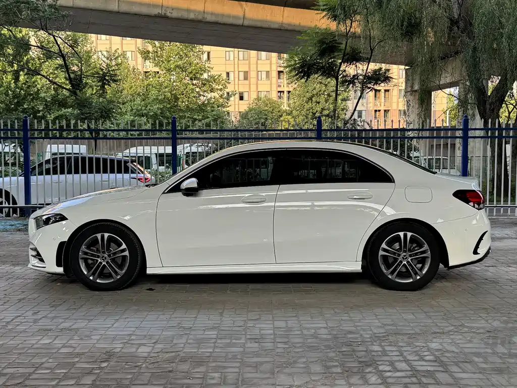 Mercedes-Benz A-Class 2021