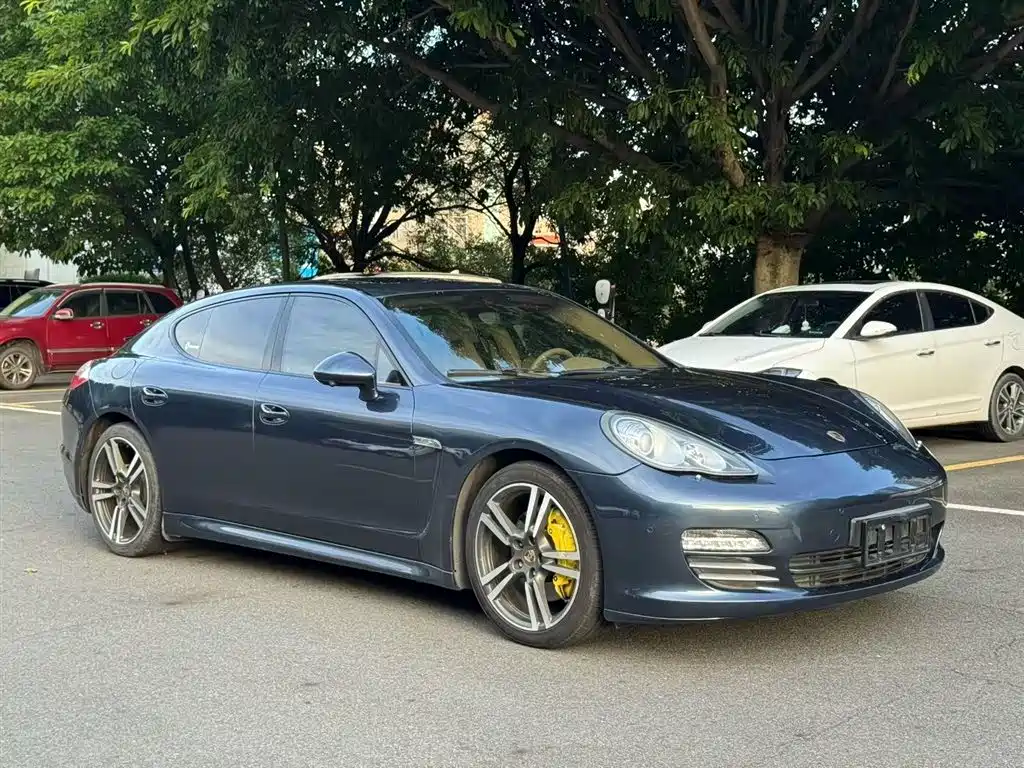 Porsche Panamera 2011