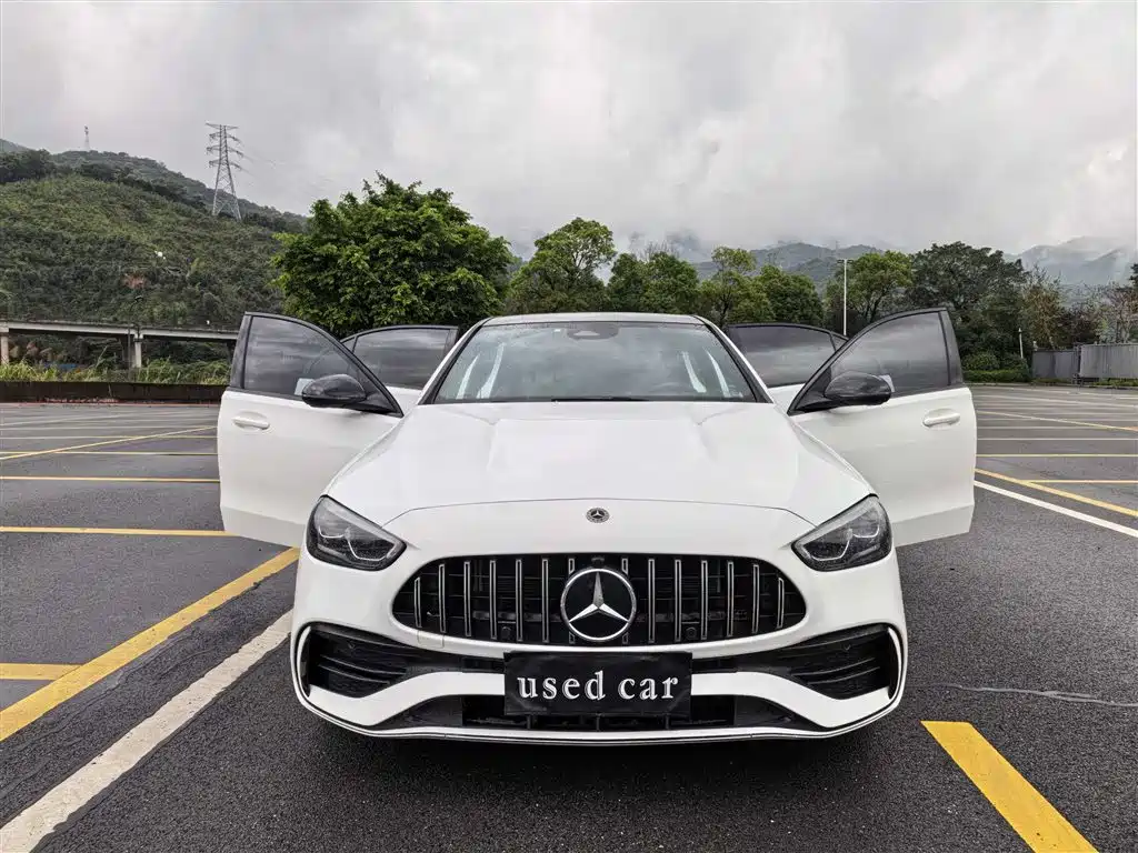 Mercedes-Benz C-Class 2023