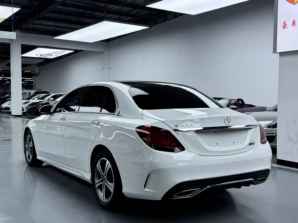 Mercedes-Benz C-Class 2020 — фото 19
