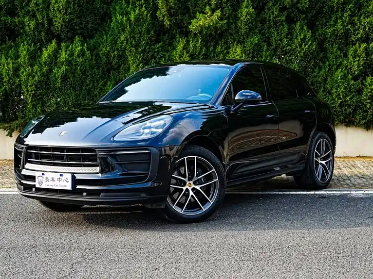 Porsche Macan 2025