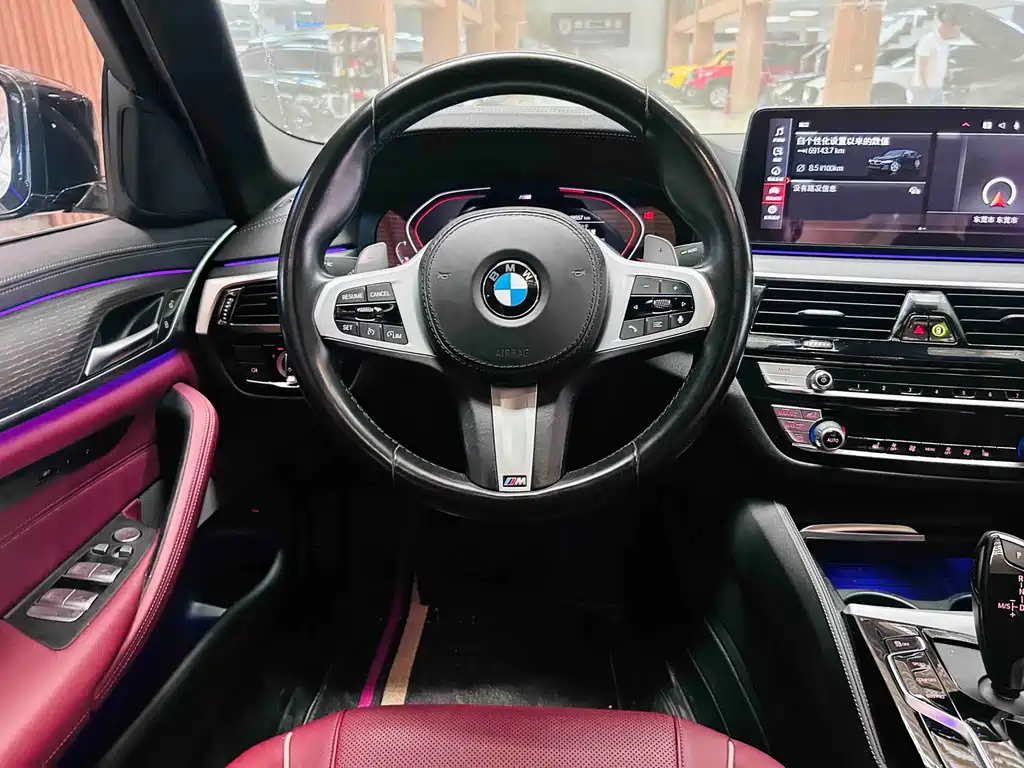 BMW 5 Series 2021 — фото 15