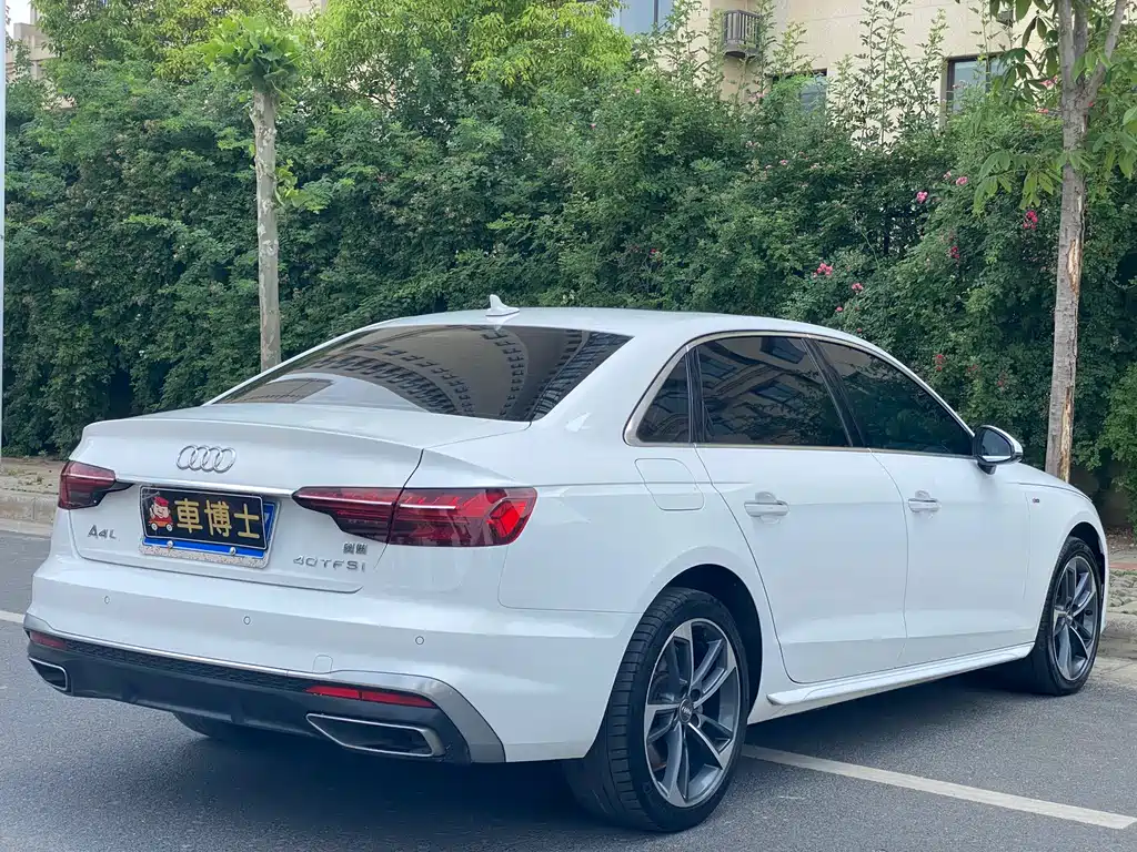 Audi A4L 2020 — фото 9