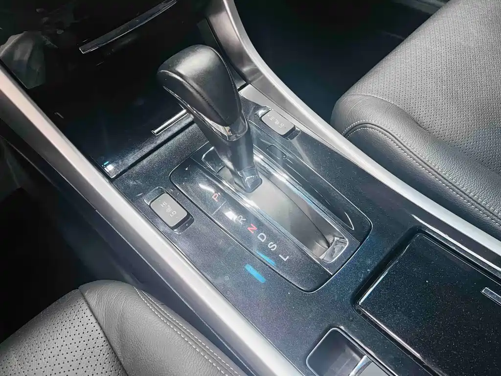 Honda Accord 2017 — фото 14