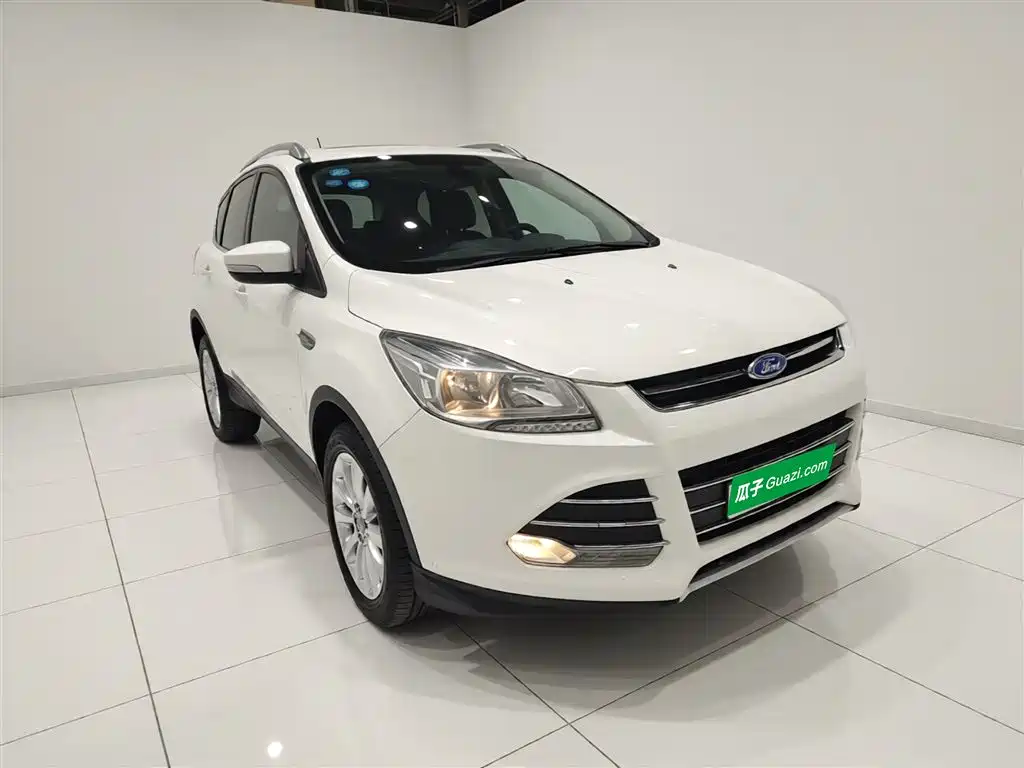 Ford Kuga 2016 — фото 4